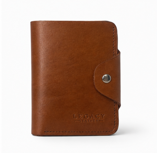 Bifold Wallet con Broche